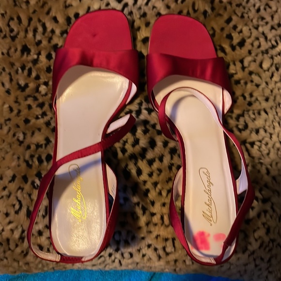 🚨NEVER WORN Michelangelo Niki Sexy Ruby Red Cross Strap Block Heel, Size 9.5M - Picture 14 of 14